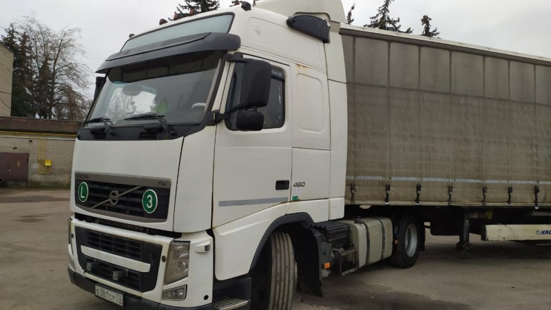 Volvo FH13 со шторой Krone SD