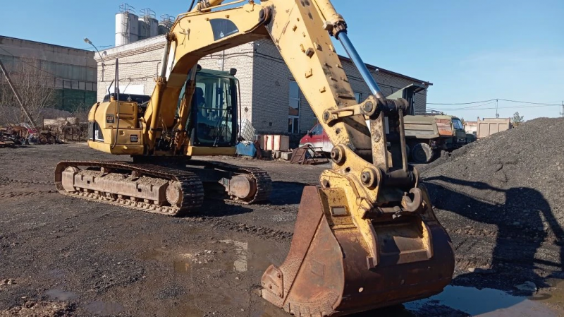 Экскаватор гусеничный CAT 319CLN.