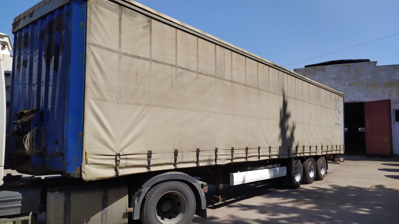 Полуприцеп штора Krone SD