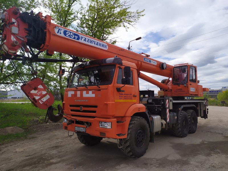 Автокран Галичанин КС-55713-5В-4 на шасси КАМАЗ-43118