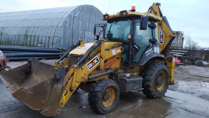 Экскаватор-погрузчик RUNMAX SE440