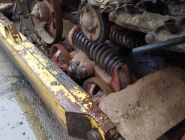 Трактор гусеничный с отвалом ВгТЗ ДТ-75 11