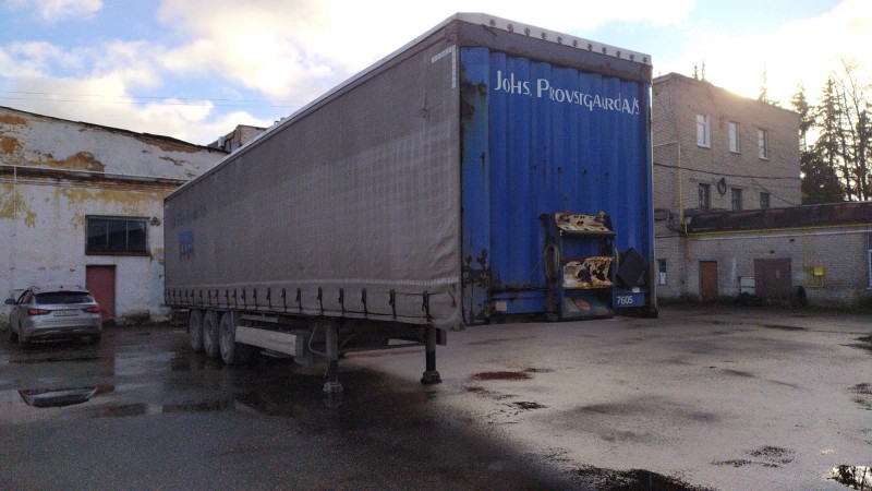 Полуприцеп штора Krone SD Год выпуска — 2011