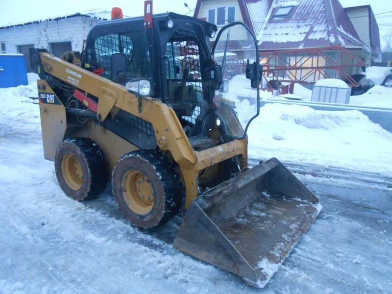 Минипогрузчик Caterpillar 232D