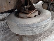 Грузовик бортовой с КМУ Volvo FL 6