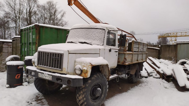 Бурилно-крановая машина (БКМ-317) на шасси ГАЗ-3308