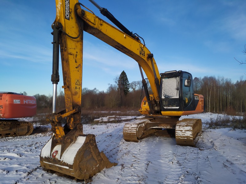 Экскаватор гусеничный JCB JS220SC