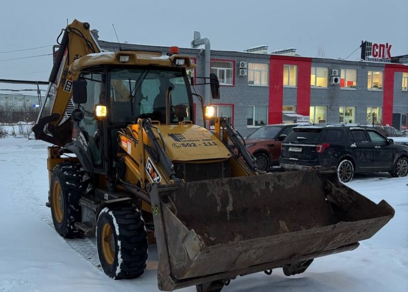 Экскаватор-погрузчик RUNMAX SE440