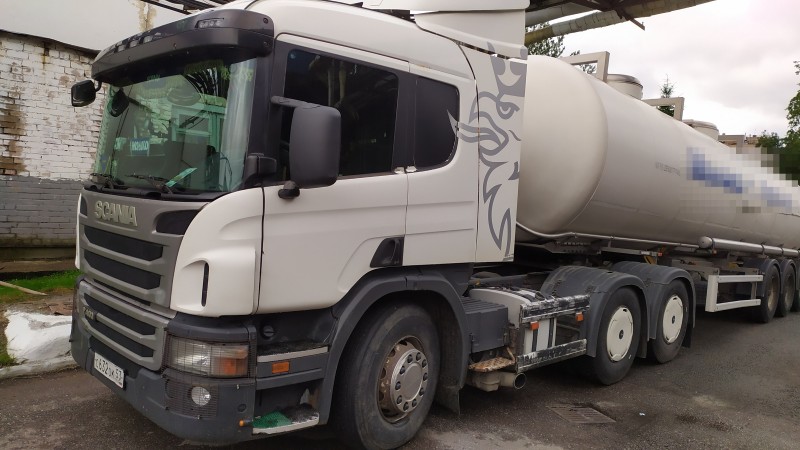 Седельный тягач Scania P400 6х4